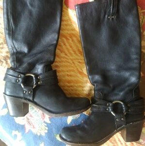 Frye Black  Harness  women's 8.5